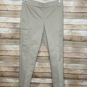 Calvin Klein| Cargo Capri| Latte| Size M